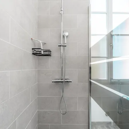 דירה Agreable T2, Climatisation, Central, Paisible -ai *